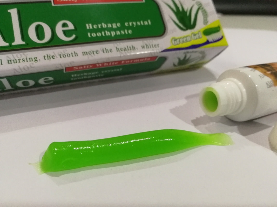 Οργανικά προφορικά Aloe οδοντόπαστας προσοχής της Βέρα Teeth Whitening ψησίματος εκχυλίσματα Sls φυτού σόδας φυσικά ελεύθερο